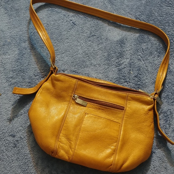 Cute brown leather Tignanello shoulder bag - Picture 1 of 4